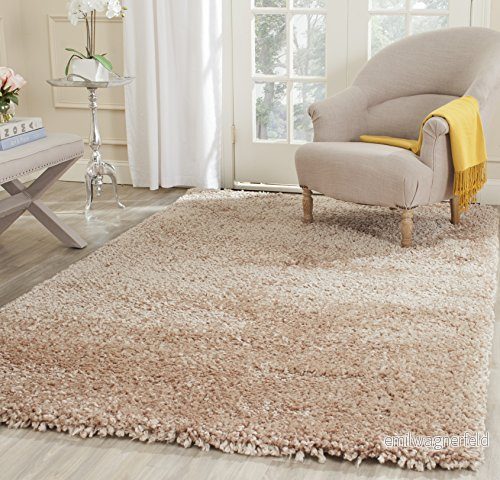 Rektangulär handtuftad lurvig inomhatta, kollektion 0, SG267, i beige, 91 x 152 cm för vardagsrum, sovrum eller något annat inomhusutrymme av SAFAVIEH. 683726307518