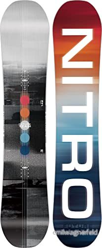 Nitro Snowboards pojkar Future Team BRD '23, Freestyleboard, Twin, Cam Out Camber, All Terrain, Mid Wide 7630221843914